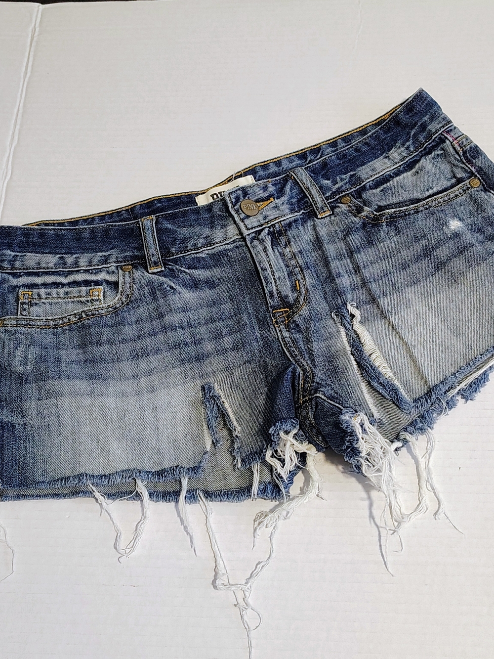 PINK Victoria's Secret Distressed Light Blue Denim Shorts Size 6